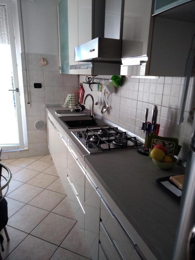 Appartamento Con Terrazzo A Gorgonzola Kültér fotó