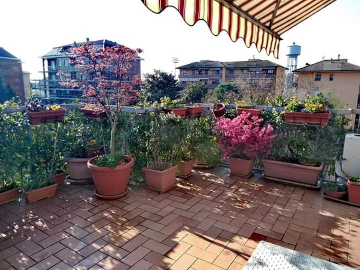 Appartamento Con Terrazzo A Gorgonzola Kültér fotó
