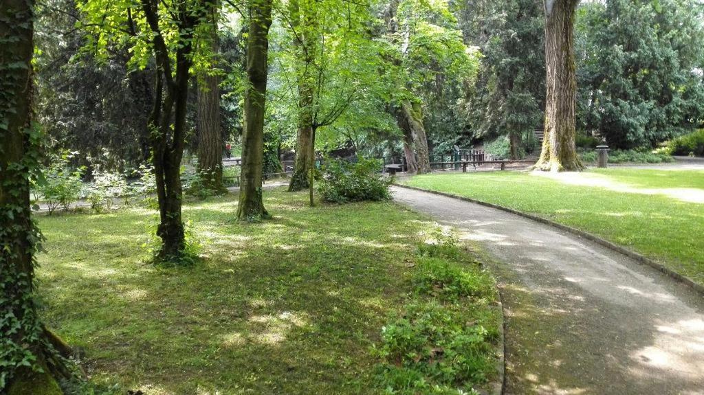 Appartamento Con Terrazzo A Gorgonzola Kültér fotó